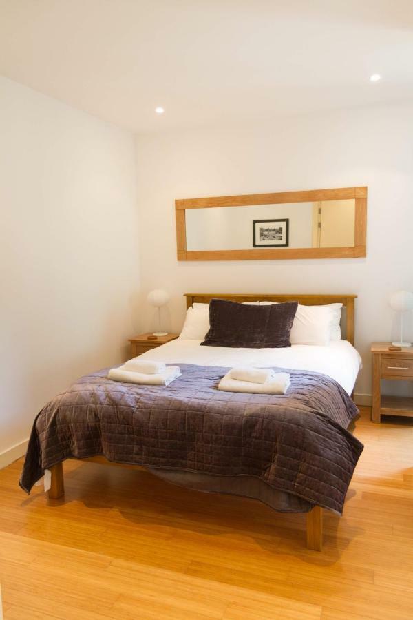 2 Bed Apartment At Quartermile 爱丁堡 外观 照片